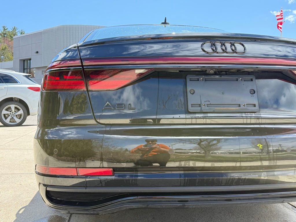 Used 2022 Audi A8 L 3.0T AWD/4WD image 16