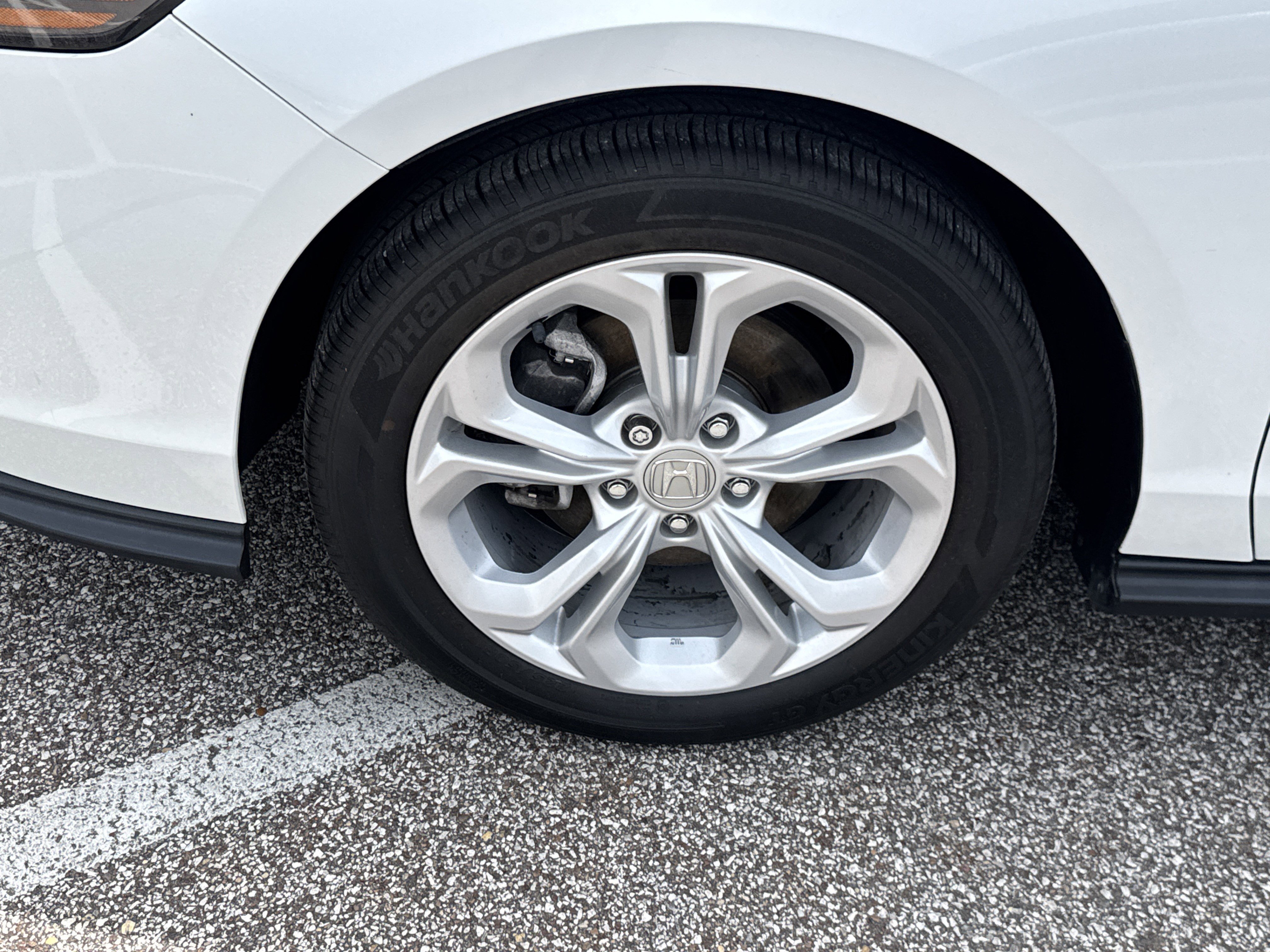 Used 2023 Honda Accord LX image 9