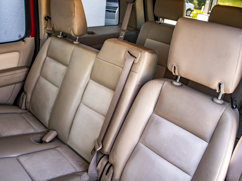 Used 2006 Ford Explorer Eddie Bauer AWD/4WD image 21