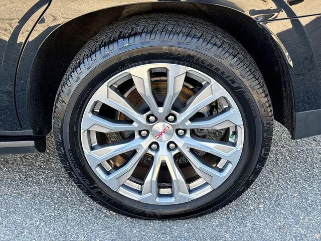 Used 2021 GMC Yukon Denali w/ Denali Ultimate Package image 14