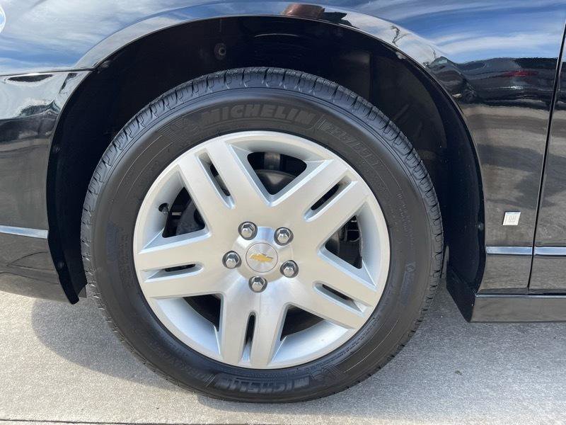 Used 2007 Chevrolet Monte Carlo LT FWD image 17