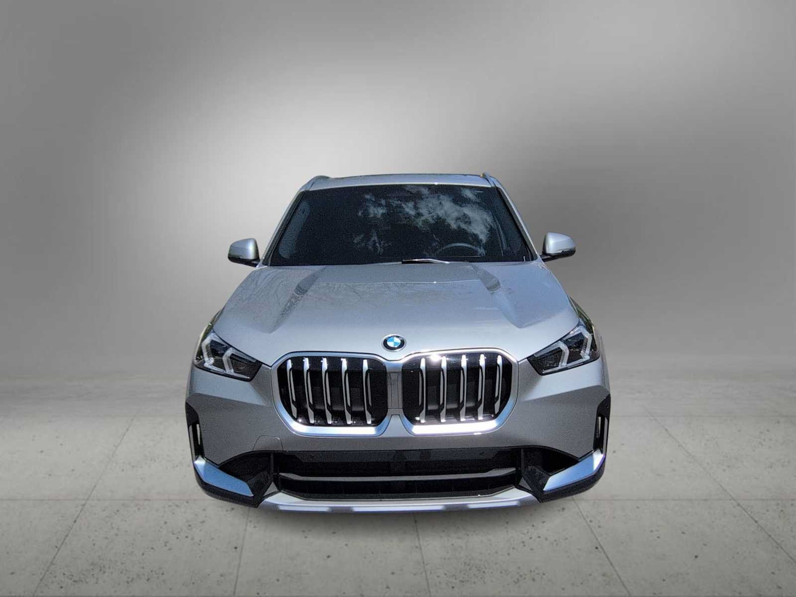 Used 2026 BMW X1 xDrive28i w/ Convenience Package AWD/4WD image 3