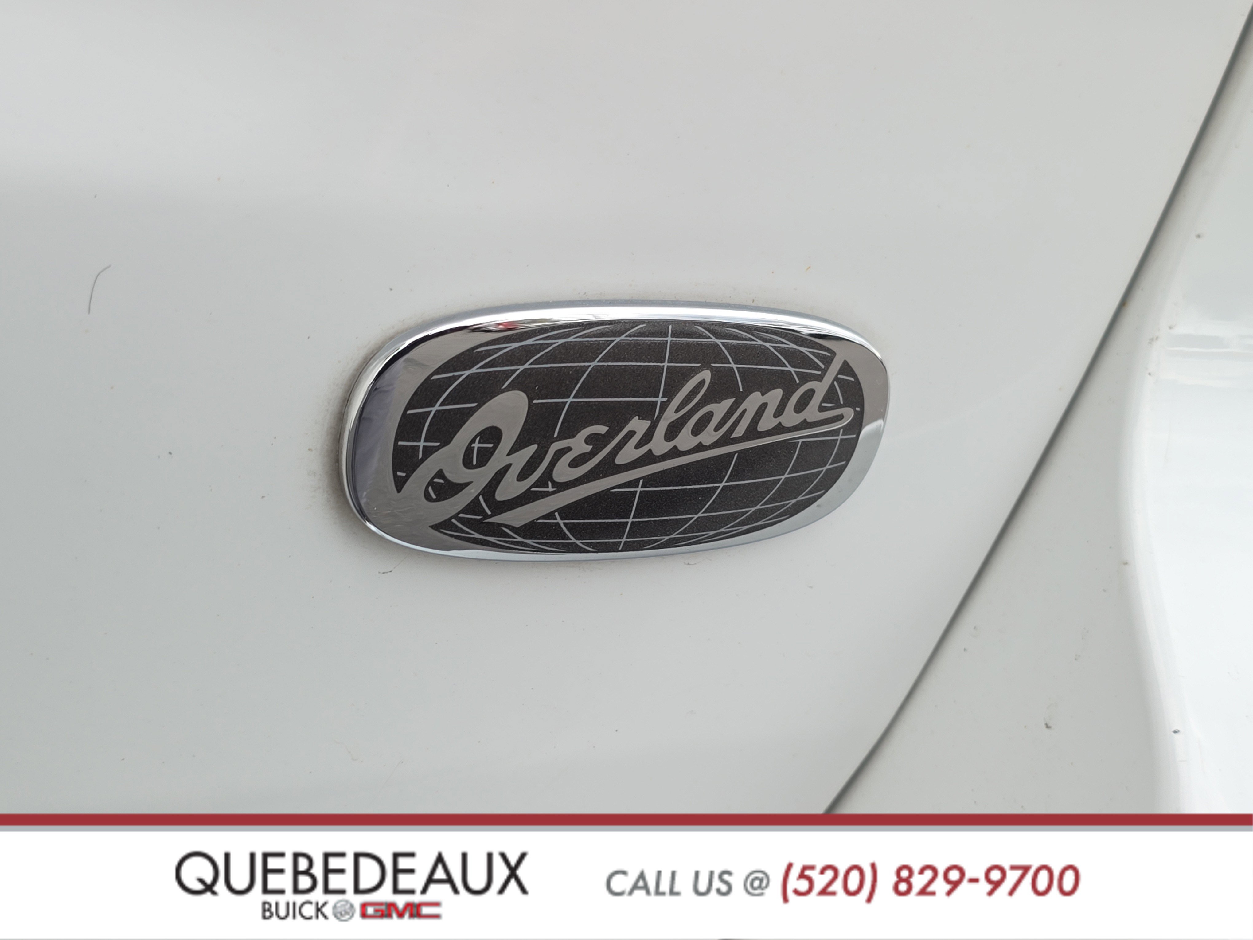 Used 2018 Jeep Grand Cherokee Overland AWD/4WD image 3