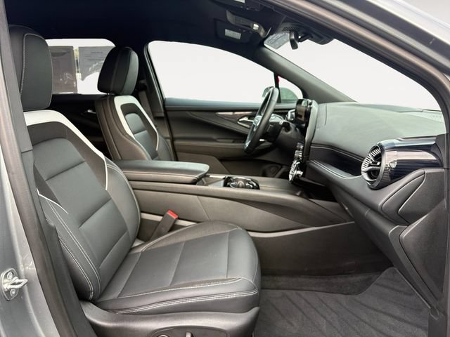 Used 2024 Chevrolet Blazer EV LT AWD/4WD image 15