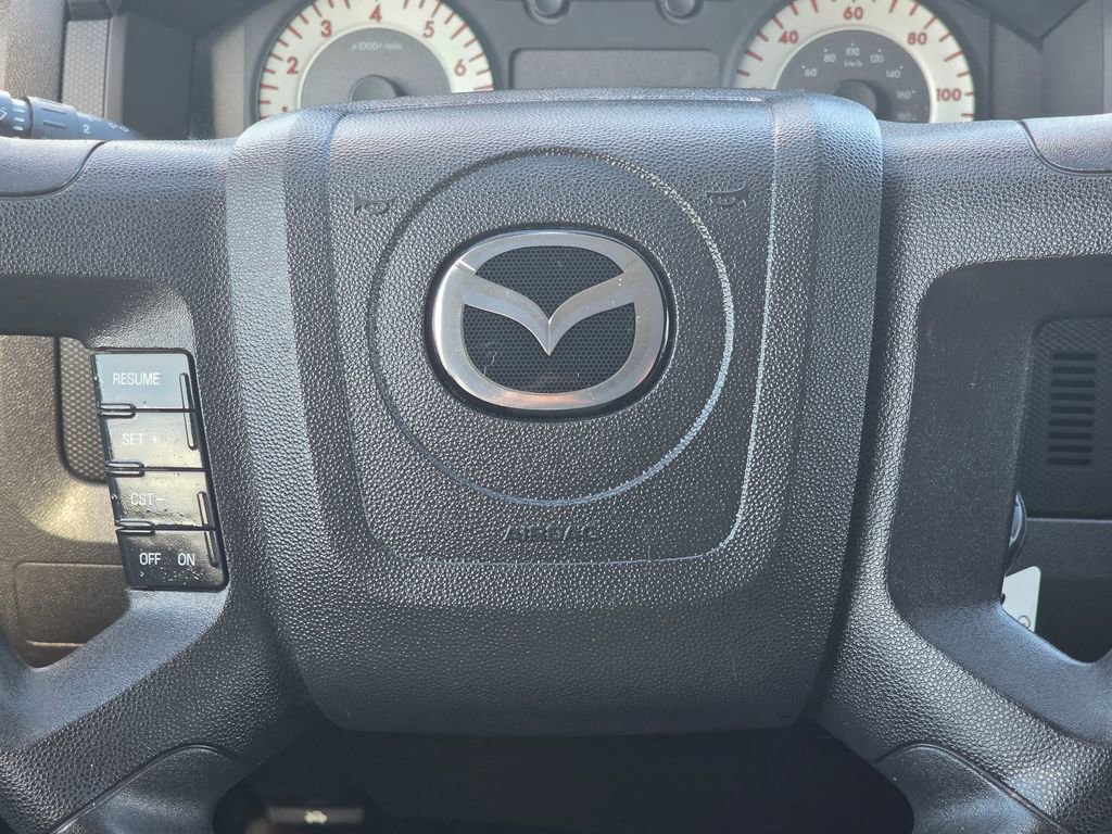 Used 2008 MAZDA Tribute i image 17