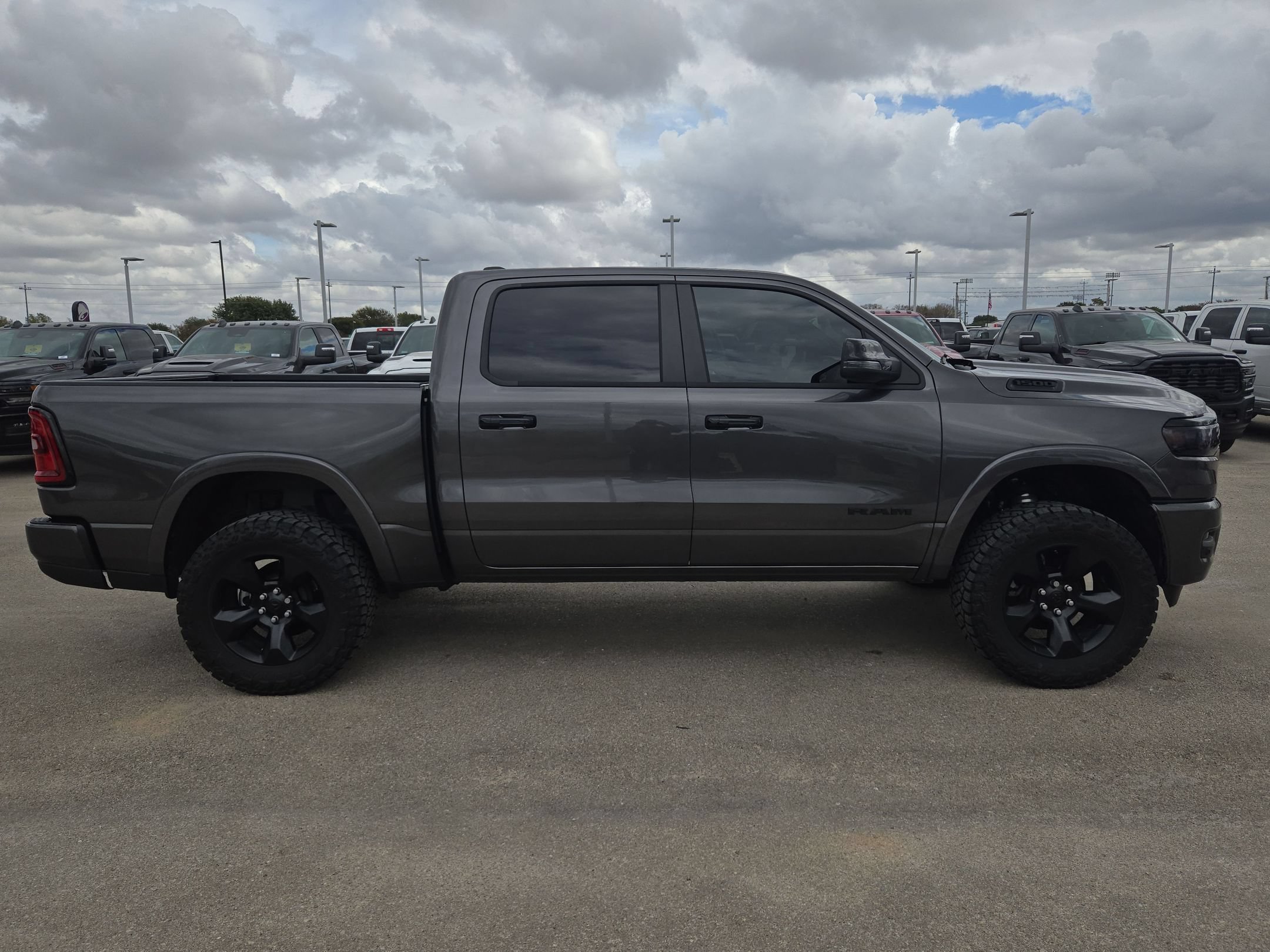 Used 2026 RAM 1500 Lone Star AWD/4WD image 2
