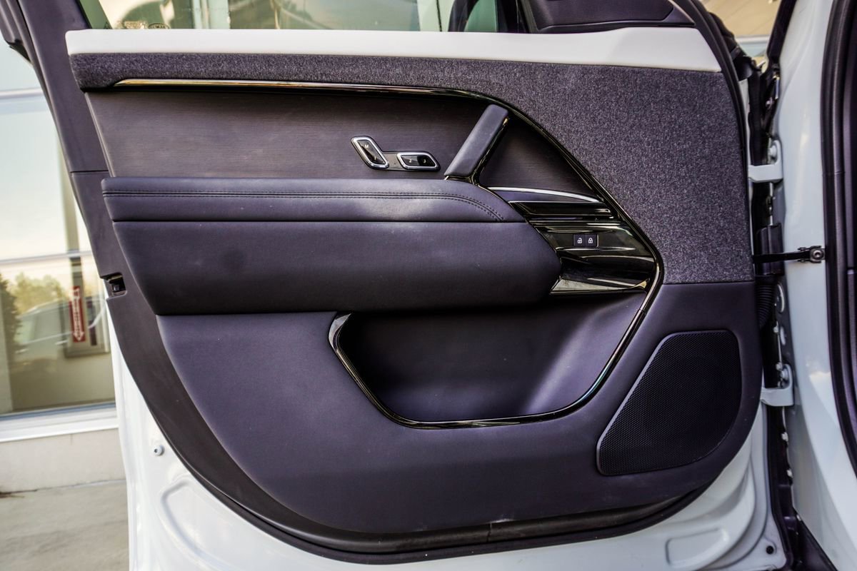 Used 2023 Land Rover Range Rover Sport SE Dynamic image 35