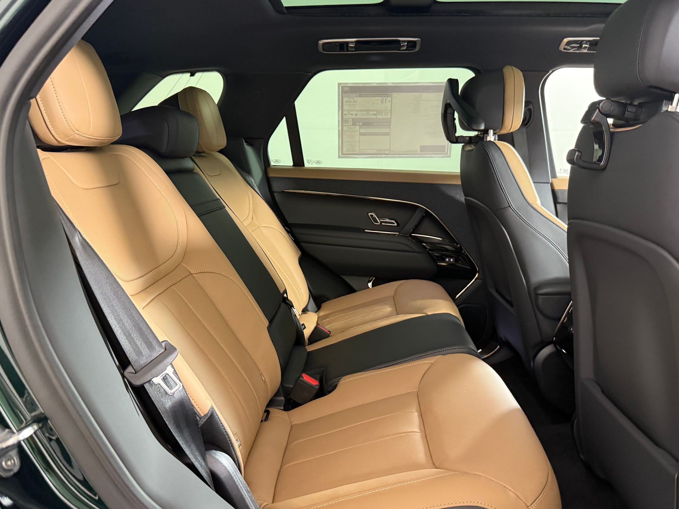 New 2026 Land Rover Range Rover Sport Dynamic SE AWD/4WD image 27