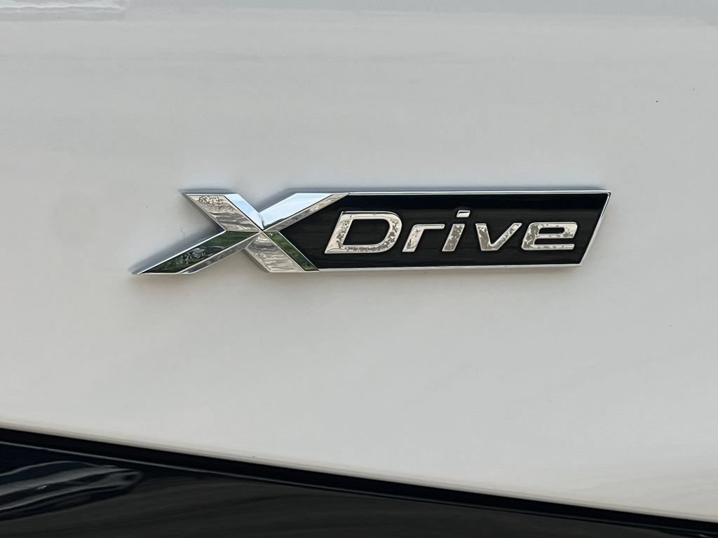 Used 2021 BMW 540i xDrive w/ Premium Package AWD/4WD image 11