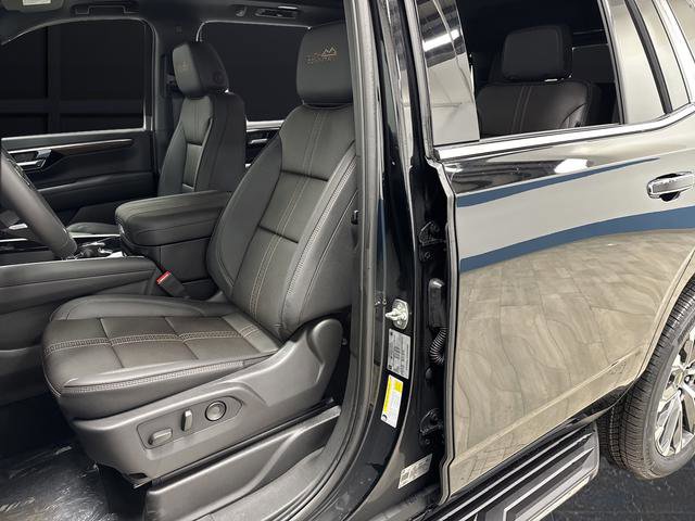 New 2026 Chevrolet Tahoe High Country w/ Sun And Tow Package image 4