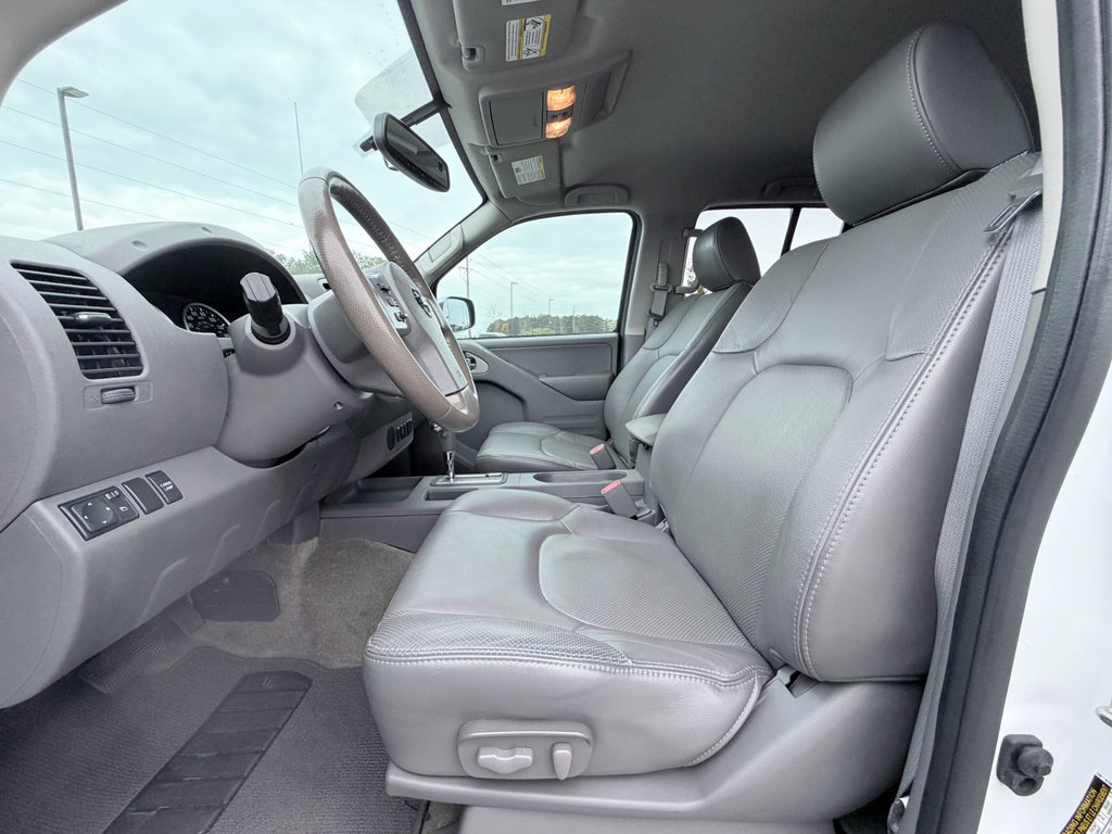 Used 2017 Nissan Frontier SL image 20