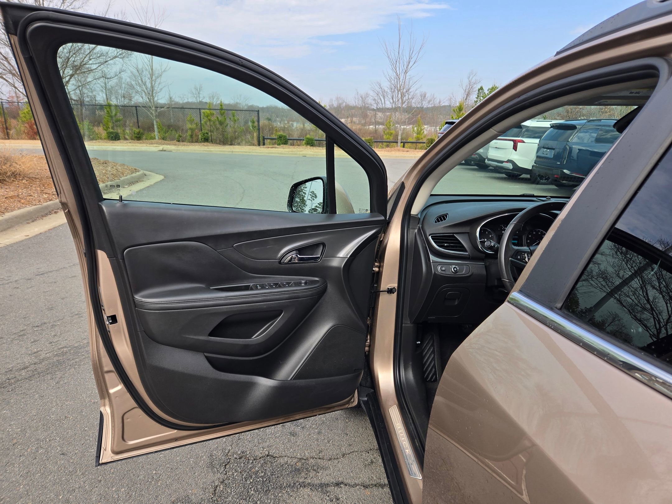 Used 2018 Buick Encore Preferred image 20