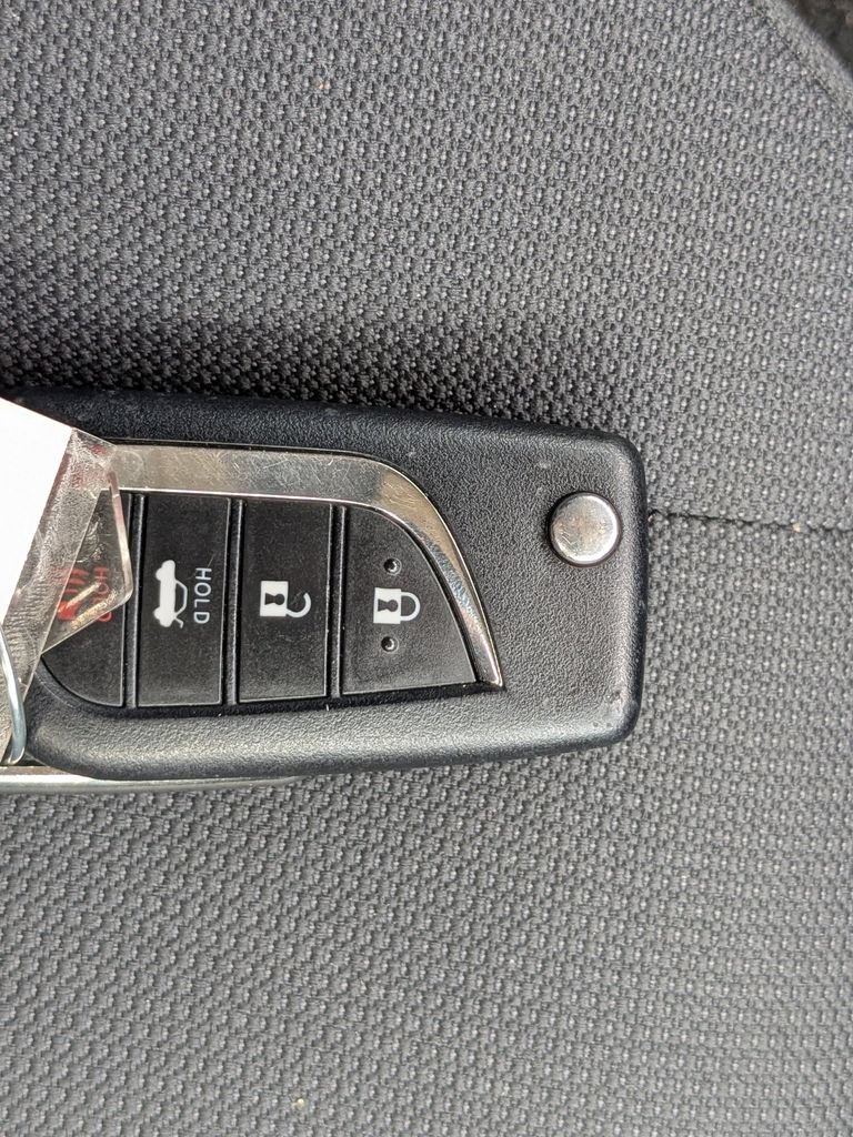 Used 2025 Toyota Corolla LE FWD image 25