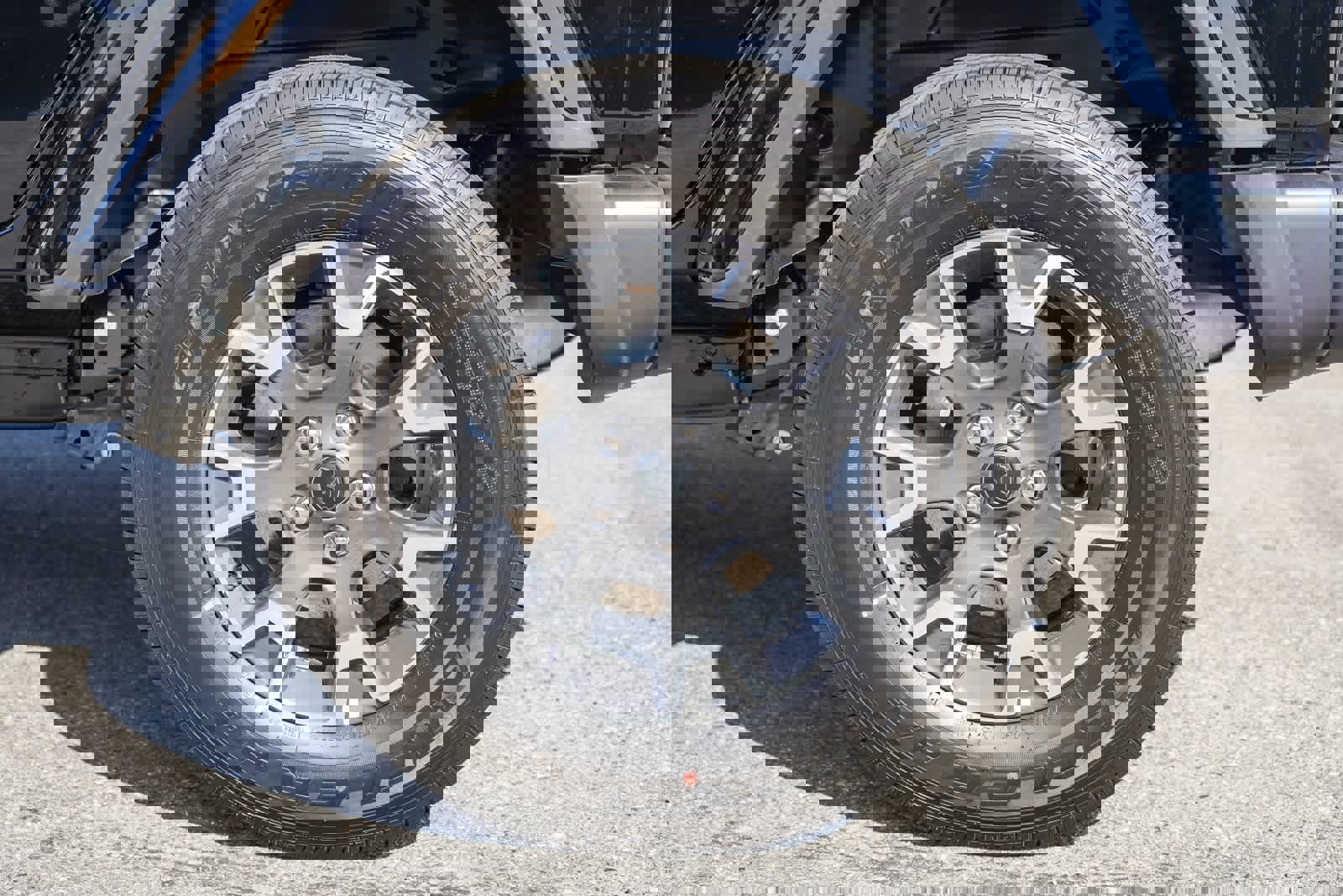 New 2025 Jeep Wrangler Sahara w/ Technology Group image 11