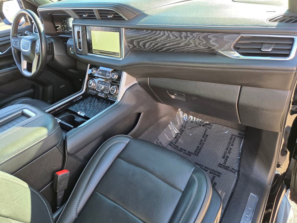 Used 2023 GMC Yukon Denali image 22