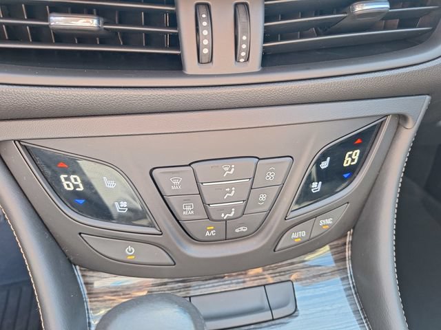 Used 2017 Buick Envision Premium w/ Driver Confidence Package AWD/4WD image 26