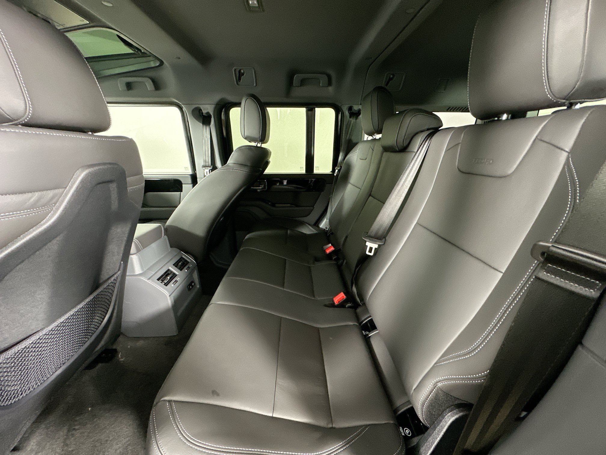 New 2026 INEOS Grenadier Station Wagon AWD/4WD image 38