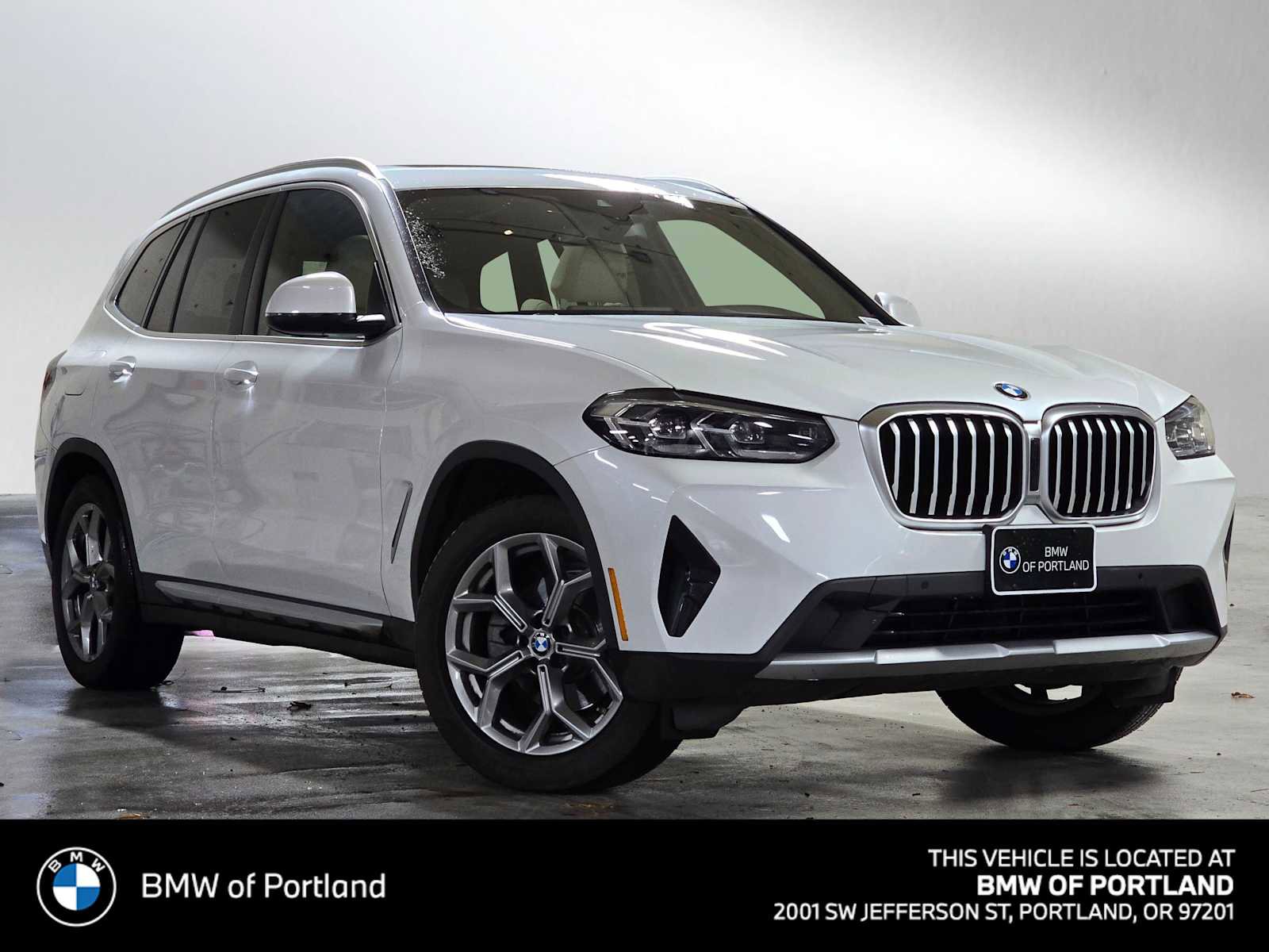 Used 2023 BMW X3 xDrive30i w/ Premium Package image 1