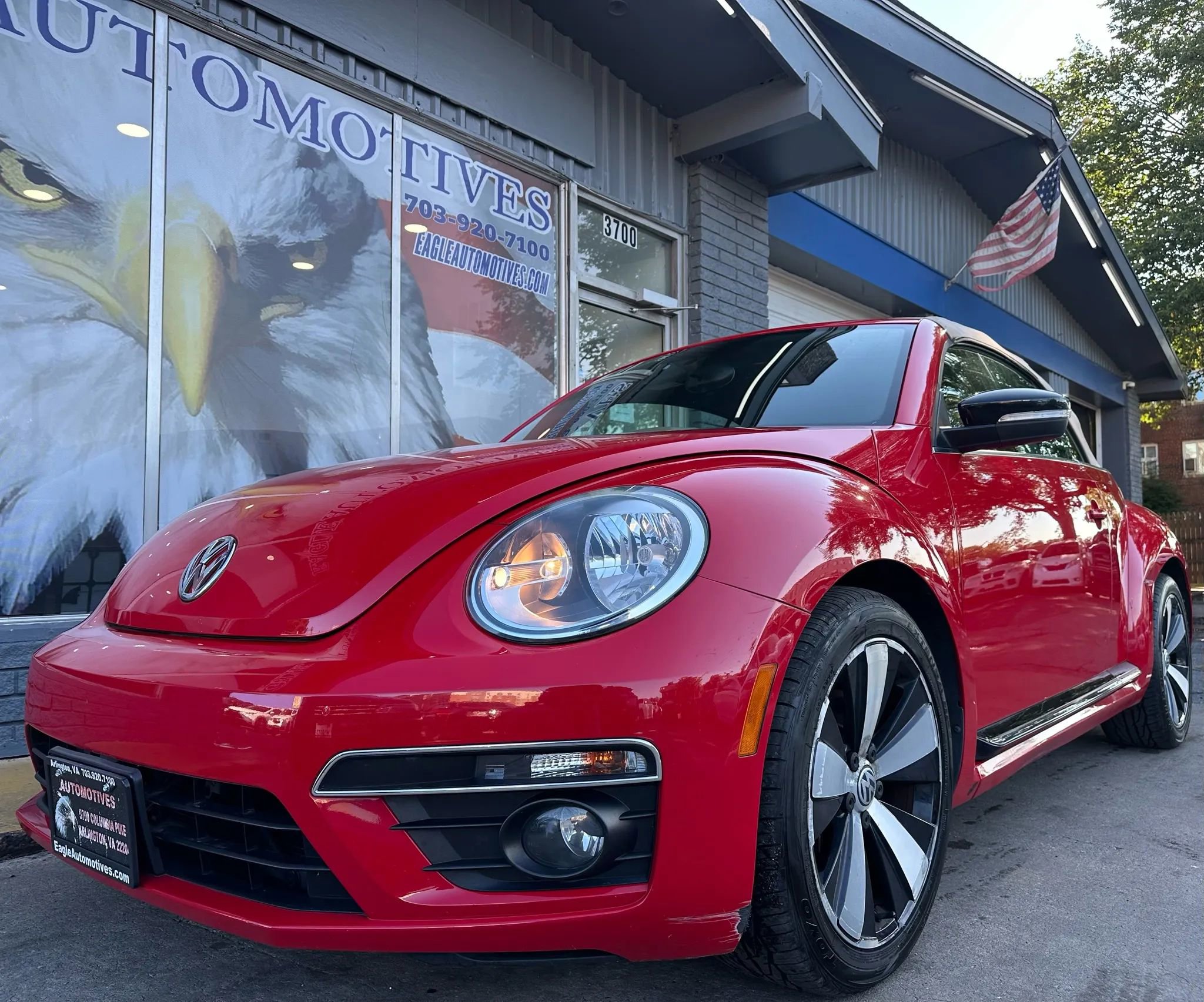 Used 2013 Volkswagen Beetle 2.0T image 7