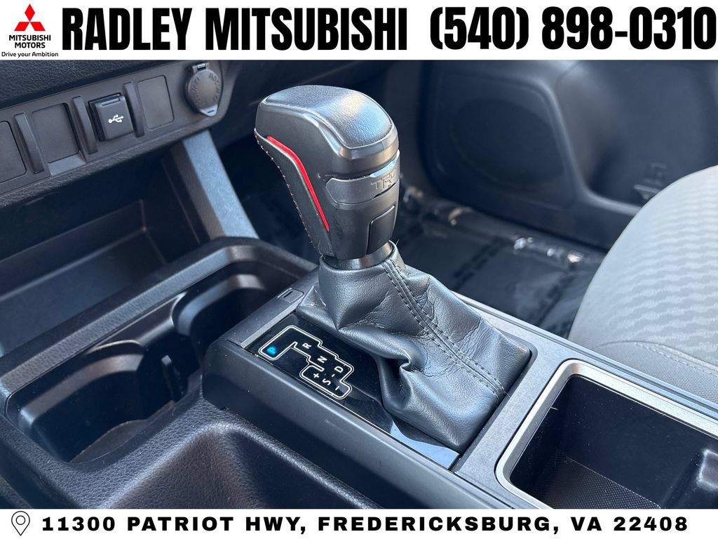 Used 2023 Toyota Tacoma SR AWD/4WD image 11
