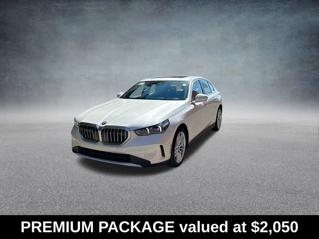 Used 2025 BMW 530i xDrive w/ Premium Package image 4