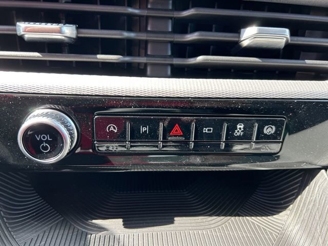 New 2026 Ford Explorer Active w/ Active Comfort Package image 20