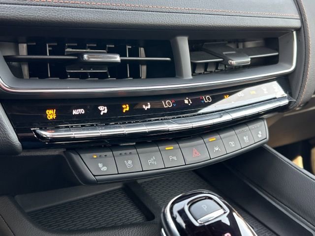 New 2026 Cadillac CT5 V w/ LPO, ONYX Package AWD/4WD image 32