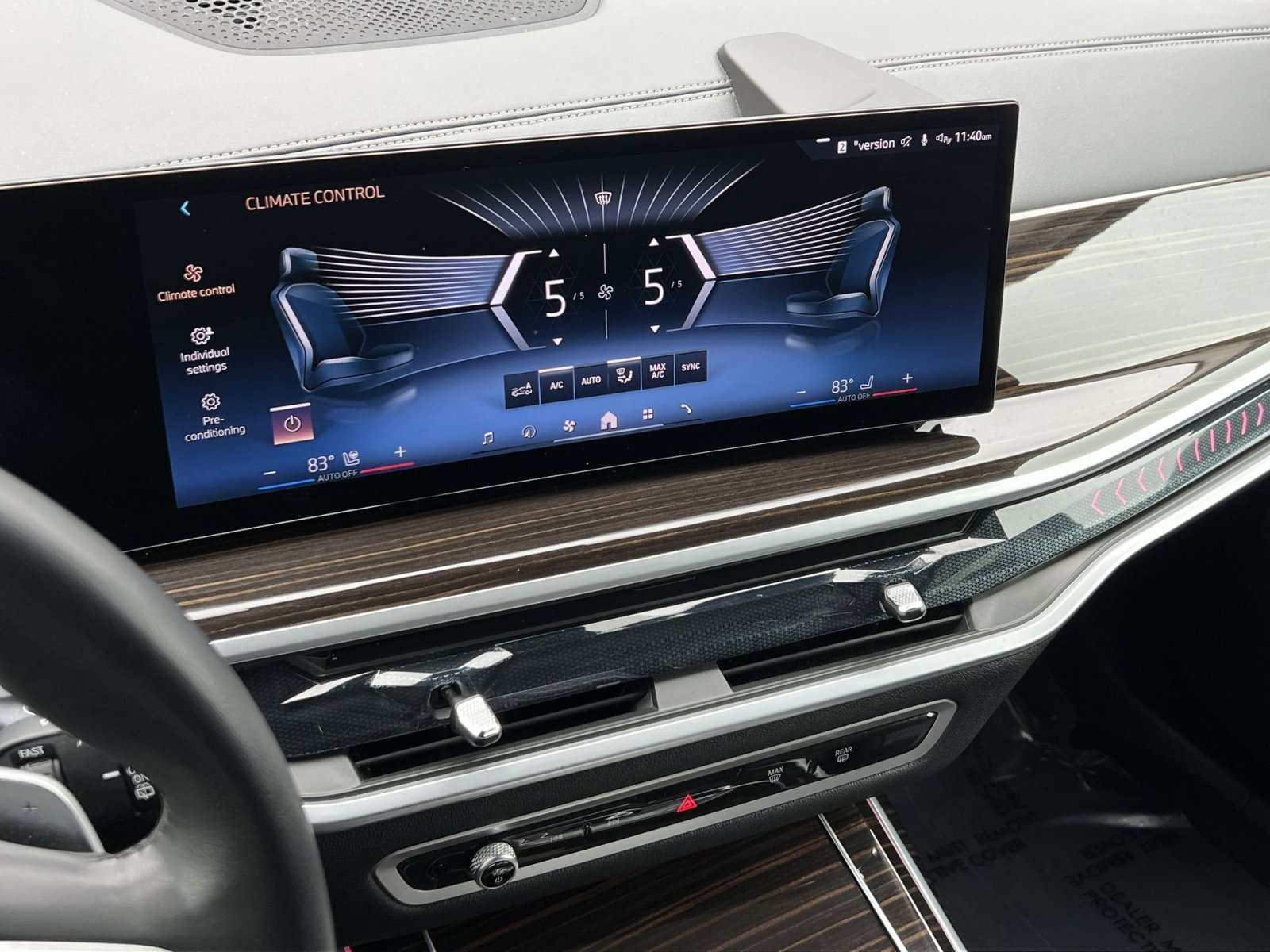 Used 2025 BMW X7 xDrive40i image 19