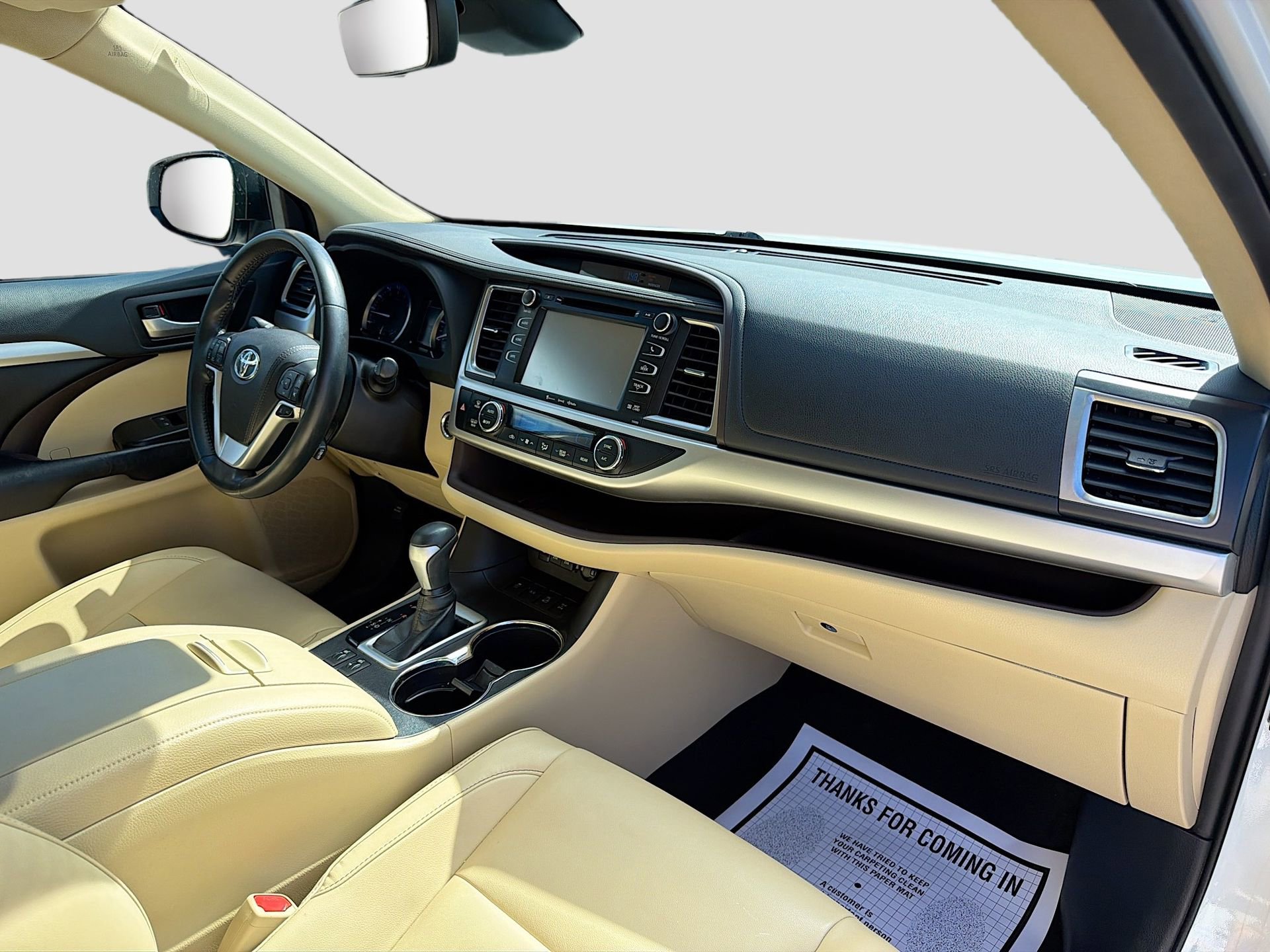 Used 2019 Toyota Highlander XLE image 15