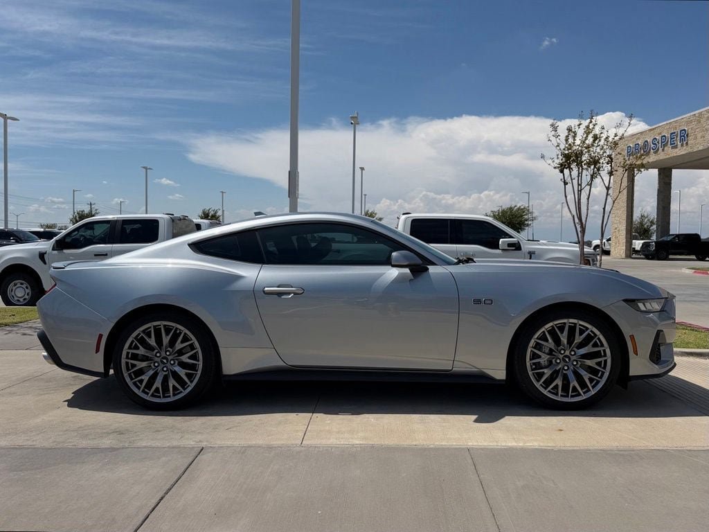 Used 2024 Ford Mustang GT Premium RWD image 21