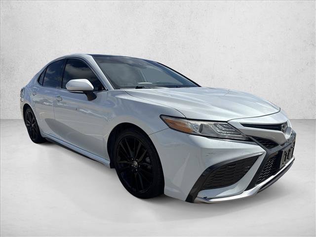 Used 2021 Toyota Camry XSE FWD image 3