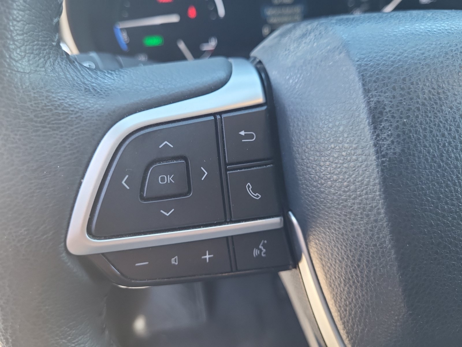 Used 2023 Toyota Sienna XLE FWD image 21