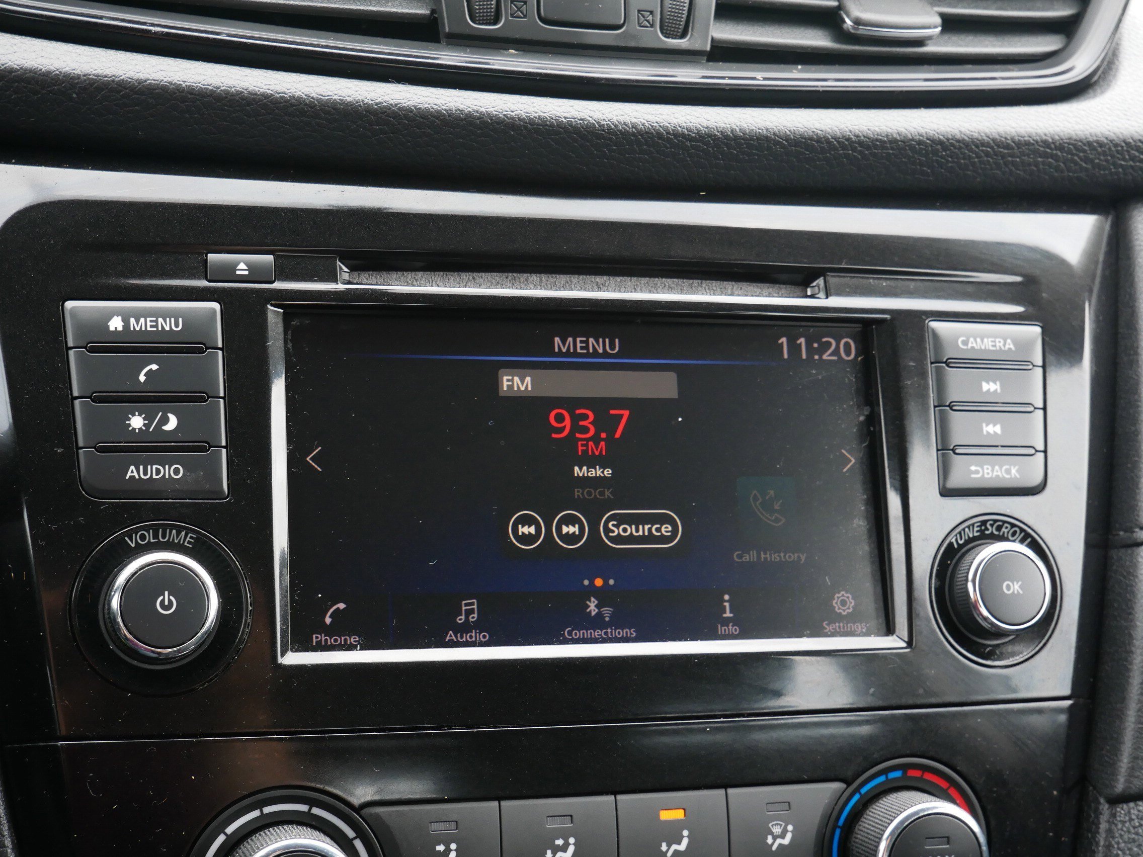 Used 2018 Nissan Rogue S image 22