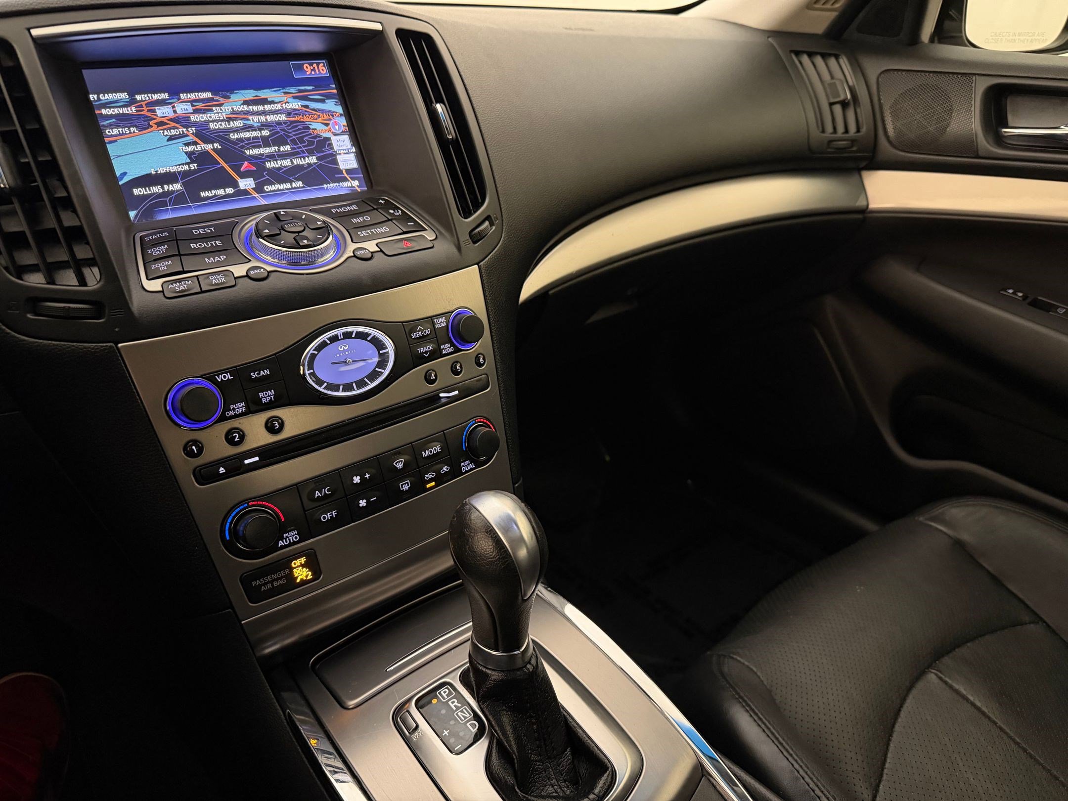 Used 2013 INFINITI G37 x w/ Premium Pkg image 22