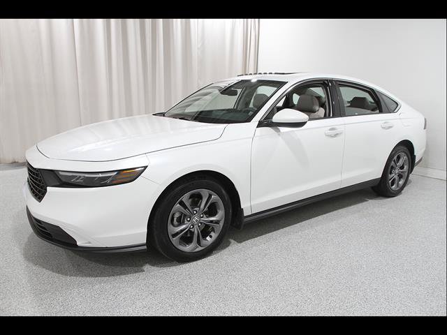 Used 2024 Honda Accord EX image 3
