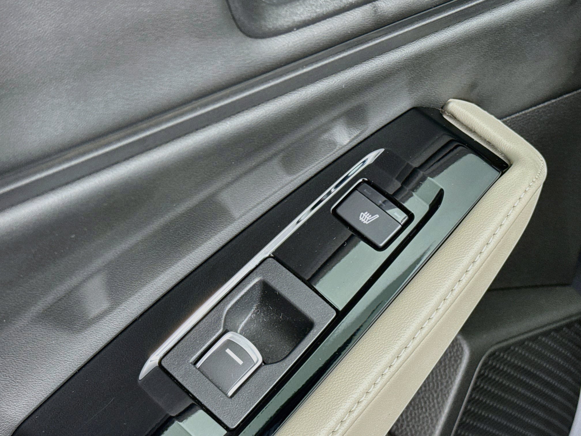 Certified 2025 Honda Accord Touring image 27