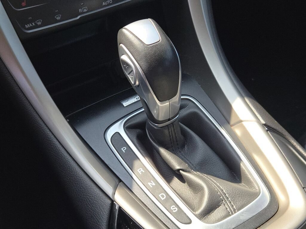 Used 2014 Ford Fusion SE w/ Equipment Group 202A FWD image 23