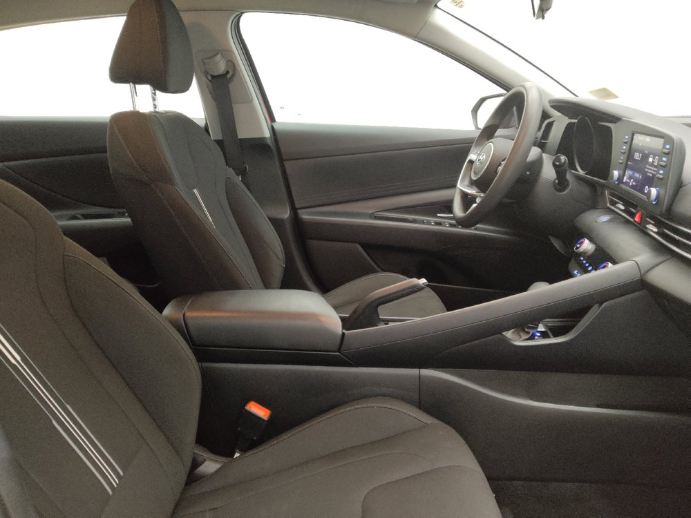 Used 2021 Hyundai Elantra SEL FWD image 21