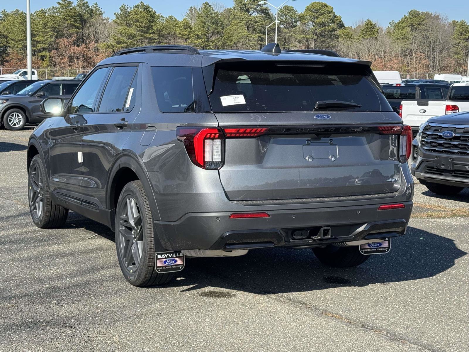 New 2026 Ford Explorer ST-Line image 5
