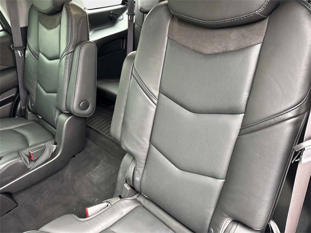 Used 2015 Cadillac Escalade Premium image 15