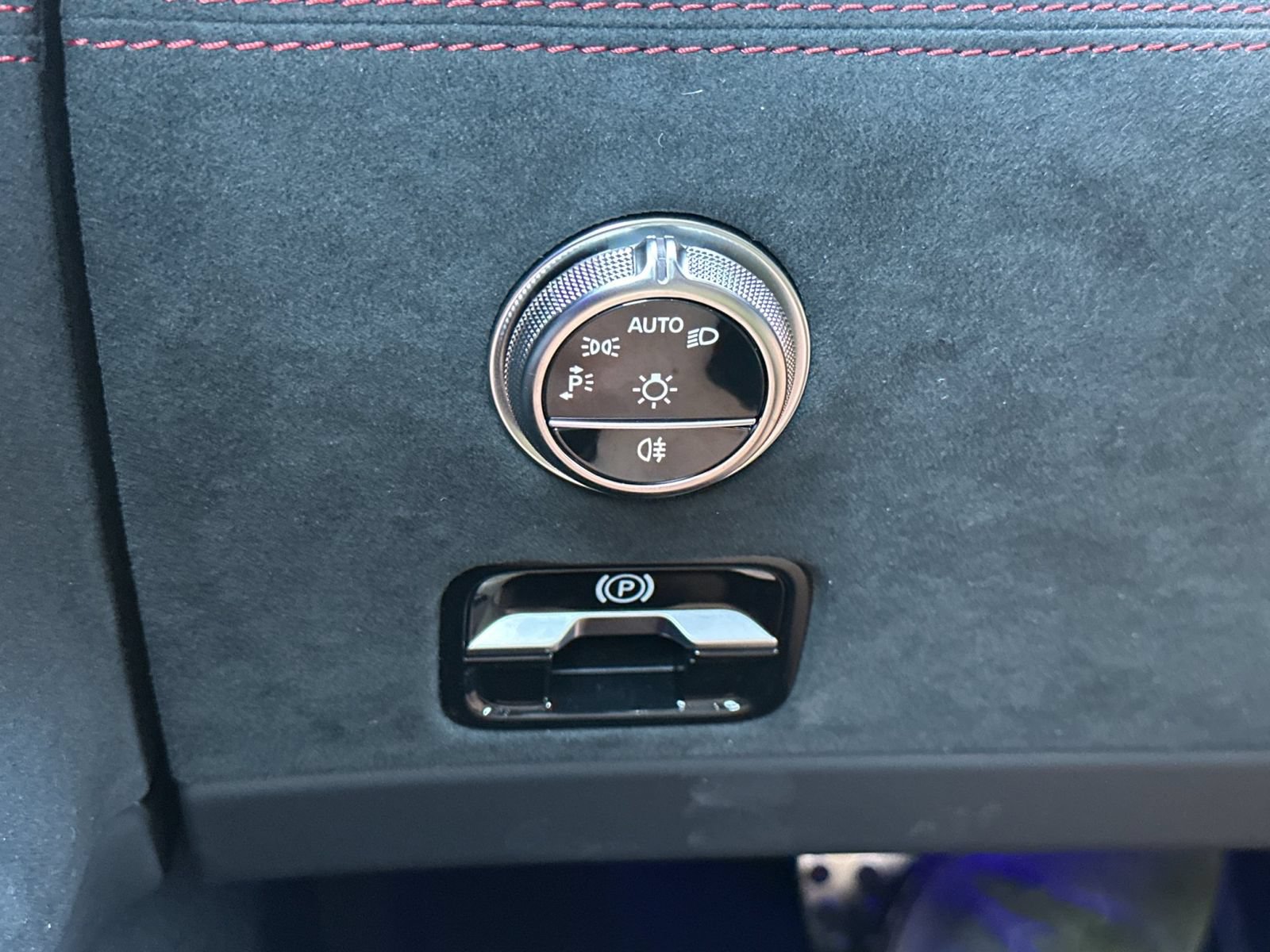 Used 2025 Mercedes-Benz SL 63 AMG S e Performance 4MATIC image 30