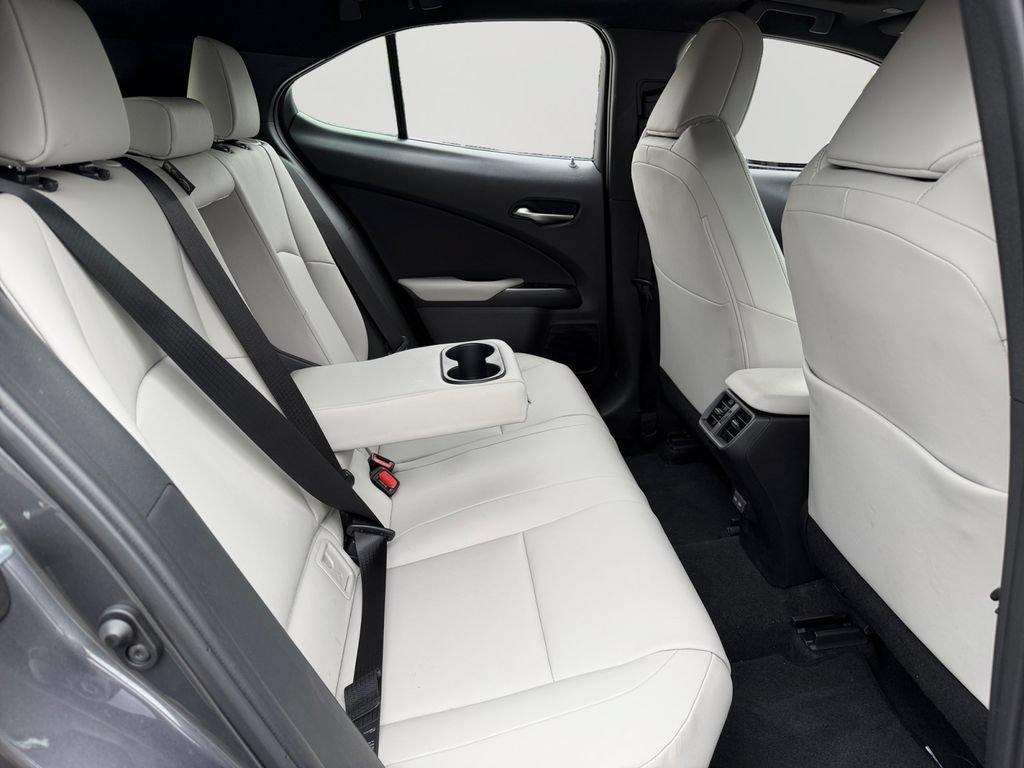 Used 2025 Lexus UX 300h AWD w/ Accessory Package (Z1) image 9