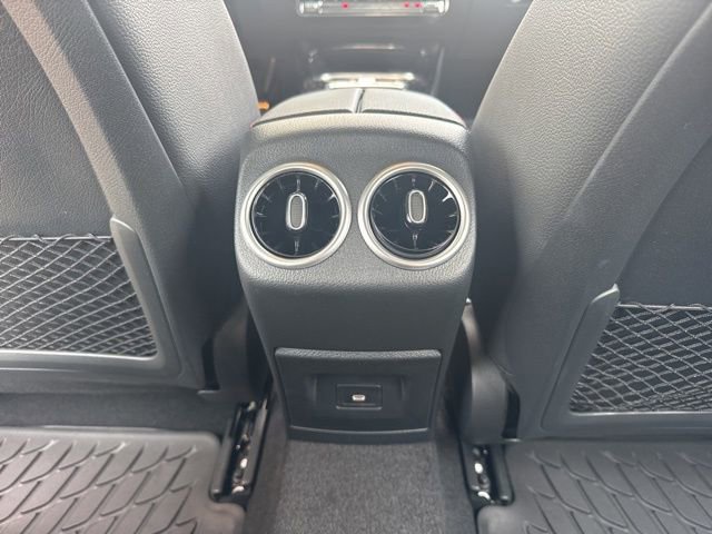 Used 2025 Mercedes-Benz CLA 250 4MATIC image 27
