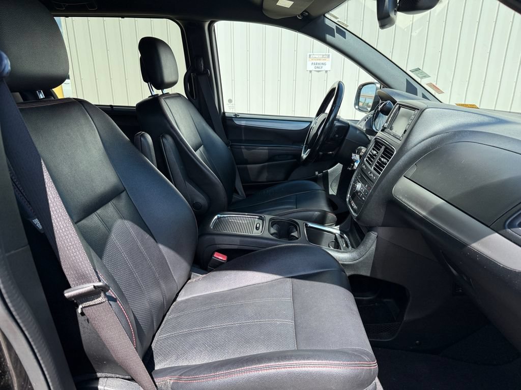Used 2020 Dodge Grand Caravan GT FWD image 40