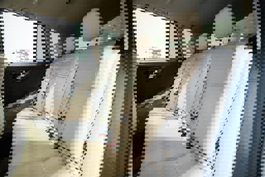 Used 2014 Mercedes-Benz GLK 250 BlueTEC 4MATIC image 36