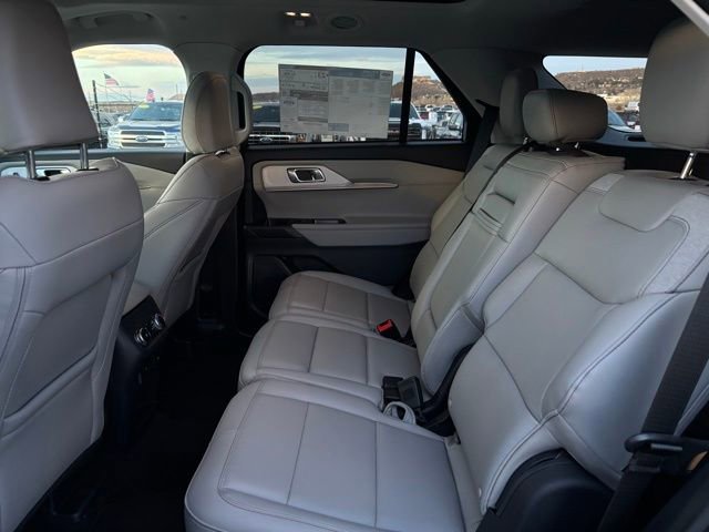 New 2025 Ford Explorer Active w/ Active Comfort Package image 15