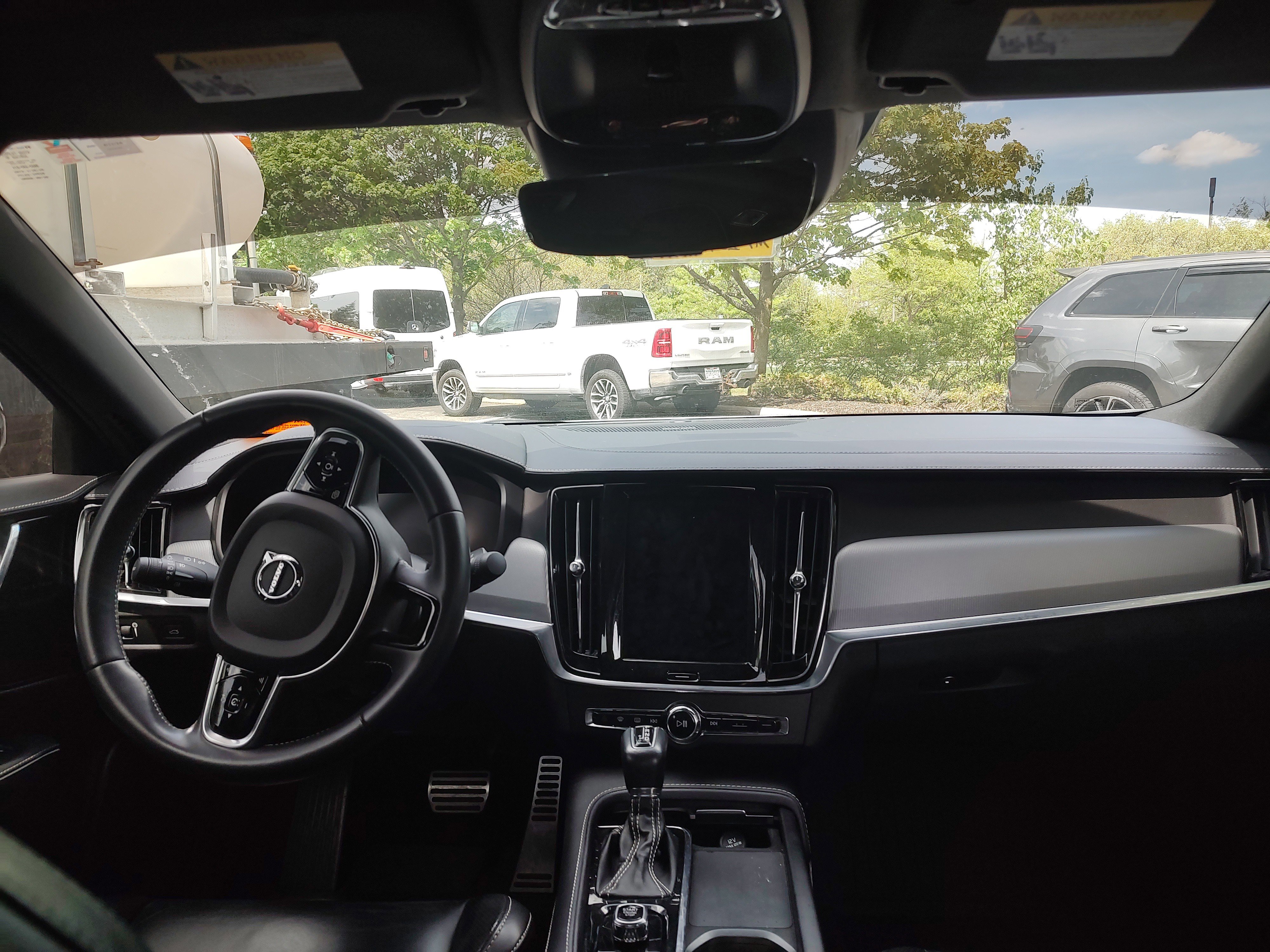 Used 2021 Volvo S90 T6 R-Design w/ Advanced Package image 4