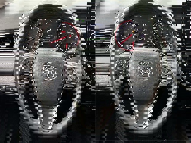 Used 2022 Toyota Camry XSE image 13