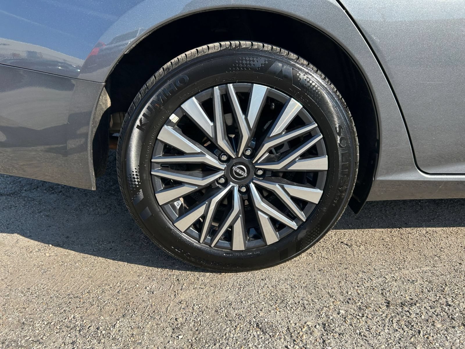 Used 2026 Nissan Altima 2.5 SV FWD image 24