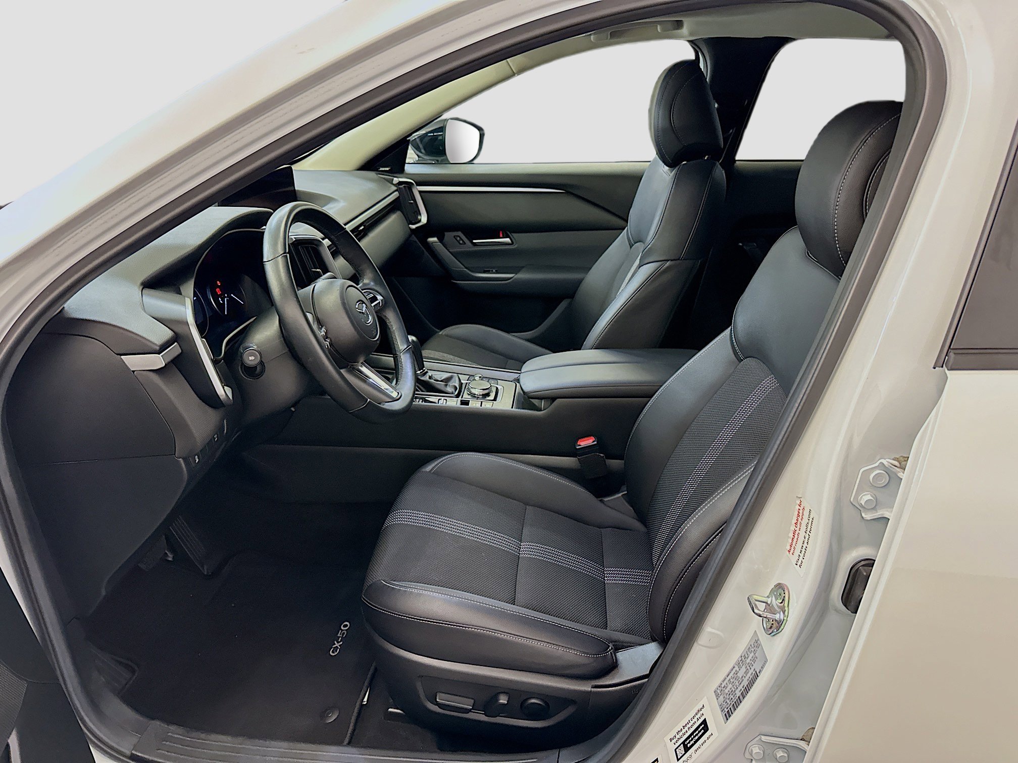 Used 2025 MAZDA CX-50 AWD 2.5 S w/ Premium Package image 13